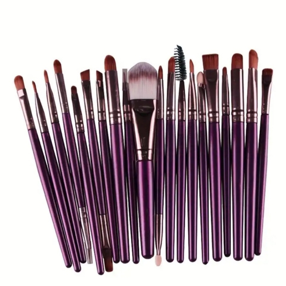 Electric Makeup Brush Cleaner Machine & Makeup Brush Bundle (New) - Picture 5 of 7